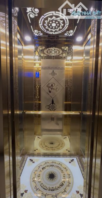 HIẾM - NHÀ MỚI TỨ LIÊN - 43M2 - 5 TẦNG - THANG MÁY - 30M RA Ô TÔ - CHỈ HƠN 8 TỶ