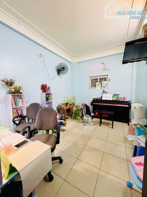 Mặt Phố Nhật Chiêu Mặt Tiền 6M 4 Tầng 109 Tỷ View Hồ rất đẹp