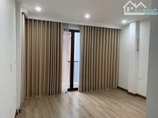 PHÂN LÔ ĐỘI CẤN – GIANG VĂN MINH 55m², 6T THANG MÁY – 25 TỶ – Ở SƯỚNG, KINH DOANH, ÔTÔ