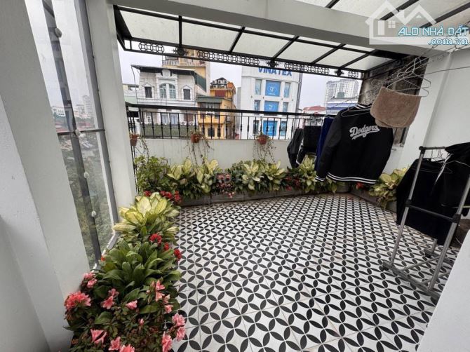 Bán tòa 9 tầng- CHDV- gần Mặt phố Võ Chí Công- Xuân La- 76 căn hộ- 185m2- 79 tỷ- ngõ ô tô