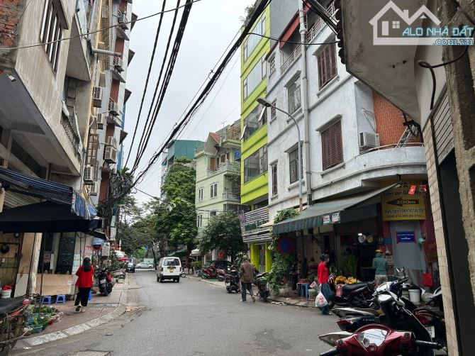 ‼Ô tô tránh Khâm Thiên, 1 nhà ra phố, MT8m, kinh doanh đỉnh, nở hậu vượng, DT 50tr