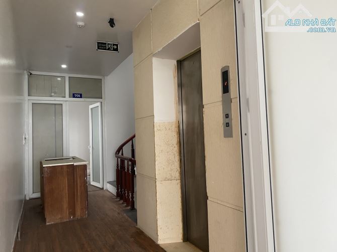 Bán tòa nhà mặt phố Hồ Đền Lừ Hoàng Mai 95m2 10T MT 6m Hơn 57 tỷ Lô Góc văn phòng View Hồ