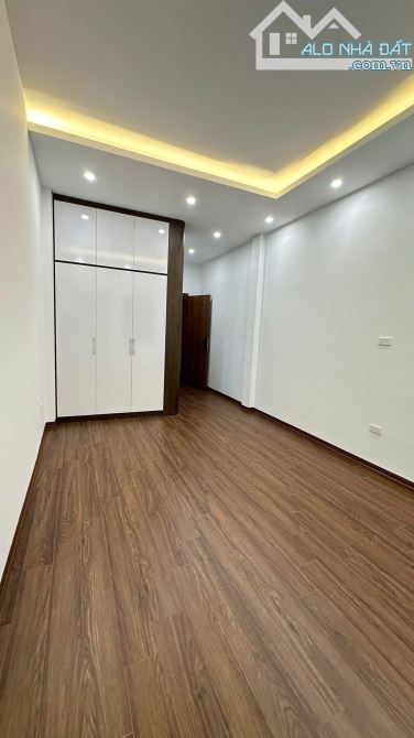 Bán Nhà Phố Nguyễn Văn Huyên - Trung Tâm Cầu Giấy