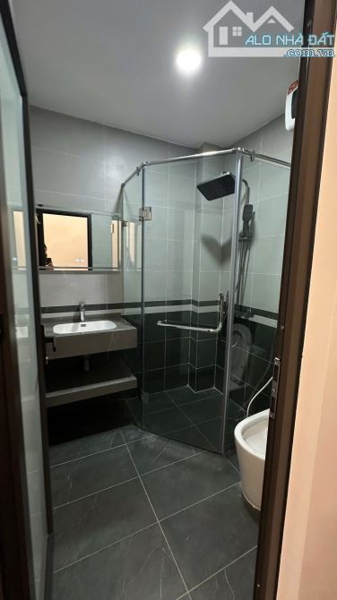 Bán Nhà Phố Nguyễn Văn Huyên - Trung Tâm Cầu Giấy