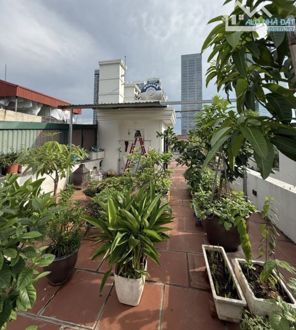 Bán Toà Nhà Căn Hộ Cao Cấp 9T Ô Tô KD 180tr/Th Liễu Giai Ba Đình DT 100M MT 5.4M Giá 68Tỷ