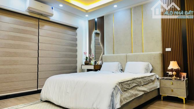 Sang trọng đẳng cấp 7 tầng thang máy Nguyễn An Ninh oto đỗ 30m, 45m2 sổ. Giá 15.8 tỷ