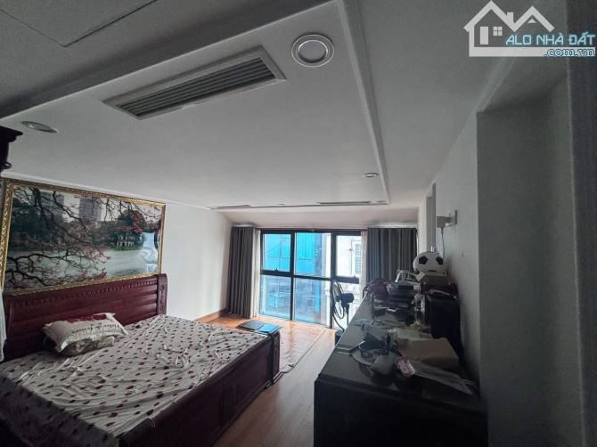 BÁN NHÀ PHỐ NGUYỄN KHÁNH TOÀN PHÂN LÔ VỈA HÈ OTO TRÁNH DT60m2*8T THANG MÁY NHÀ MỚI. 24 TỶ