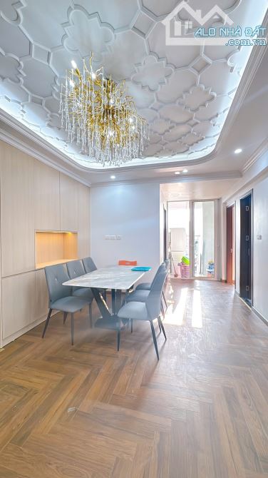 Bán căn góc, toà B4 Phạm Ngọc Thạch, 3 ngủ full nội thất xịn - tầng trung đẹp