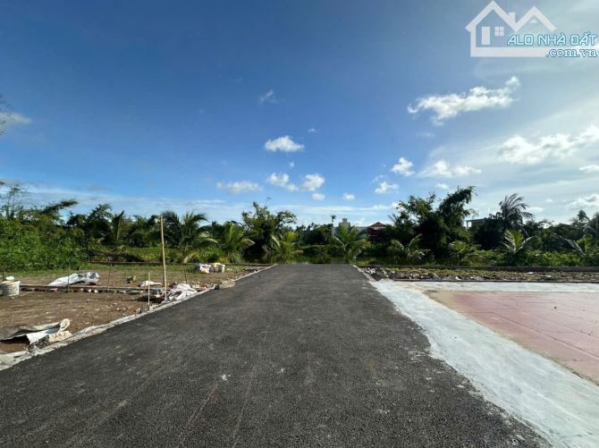 Ngõ đường nhựa sau nhà mặt đường thôn Tam Kiệt, xã Kiến Thụy ngay trung tâm huyện - 2