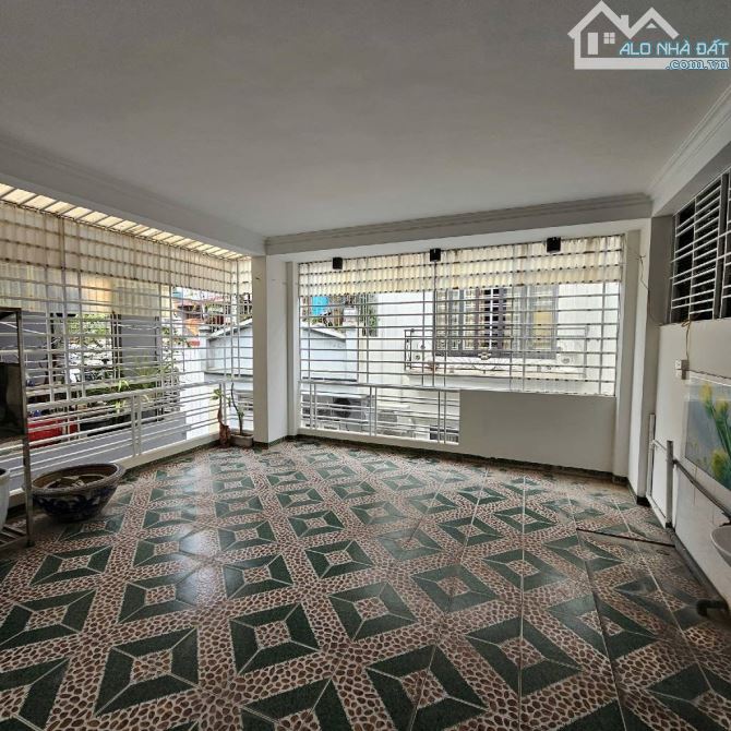 Nhà Ba Đình 45m2x5 tầng - phân lô - ô tô qua nhà - ngõ thông chỉ 13.9 tỷ