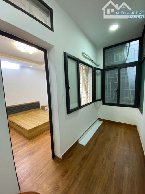 TRẦN KHÁT CHÂN 33m2 x4tầng, 10M RA PHỐ, NHỈNH 6TỶ XÍU