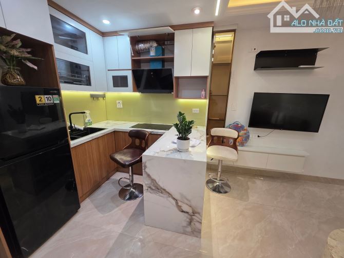 BÁN TẬP THỂ VIP TẦNG 1 – NHÀ A, NGÕ 43 VỌNG HÀ, HOÀN KIẾM. 75M² – 3PN. 4,56 TỶ