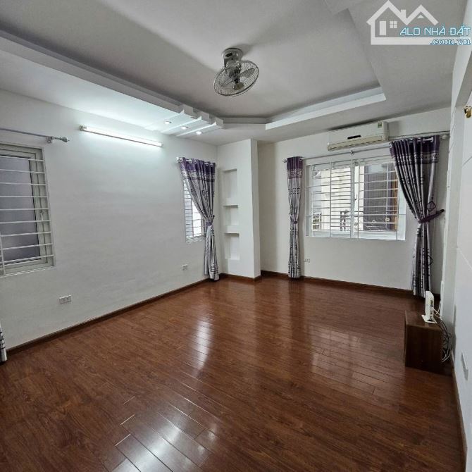 Nhà Ba Đình 45m2x5 tầng - phân lô - ô tô qua nhà - ngõ thông chỉ 13.9 tỷ