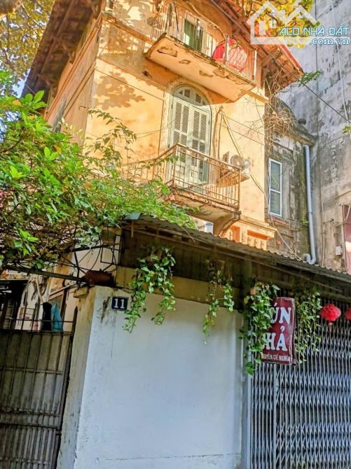 Chủ cần bán nhanh căn nhà tầng 2 biệt thự Nguyễn Chế Nghĩa Hoàn Kiếm