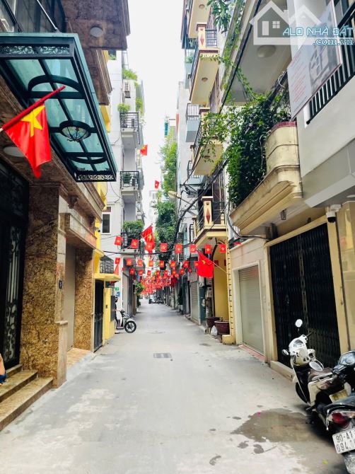 Nhà Ba Đình 45m2x5 tầng - phân lô - ô tô qua nhà - ngõ thông chỉ 13.9 tỷ