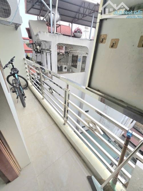 Cho Thuê CCMN 102 Pháo Đài Láng Đống Đa 35m2 Studio Cửa Sổ Ban Công Thang Máy Giặt Riêng - 4