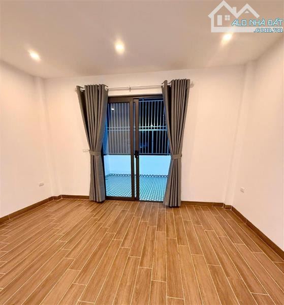 SIÊU HOT HIT HÀNG HIẾM - NGÕ NÔNG - 6 TẦNG THANG MÁY - DIỆN TÍCH 39M - GIÁ 12.8 TỶ