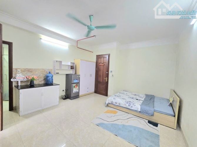 Cho Thuê CCMN 102 Pháo Đài Láng Đống Đa 35m2 Studio Cửa Sổ Ban Công Thang Máy Giặt Riêng - 5