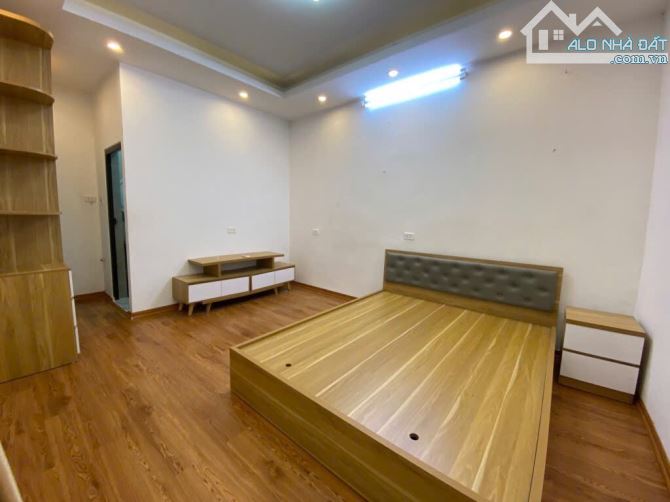 TRẦN KHÁT CHÂN 33m2 x4tầng, 10M RA PHỐ, NHỈNH 6TỶ XÍU