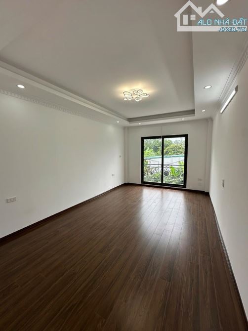 Bán nhà phố Thịnh Liệt, Giáp Nhị, 46m2 x 5 tầng, ô tô , GIá:9,5 tỷ( có thương lượng)