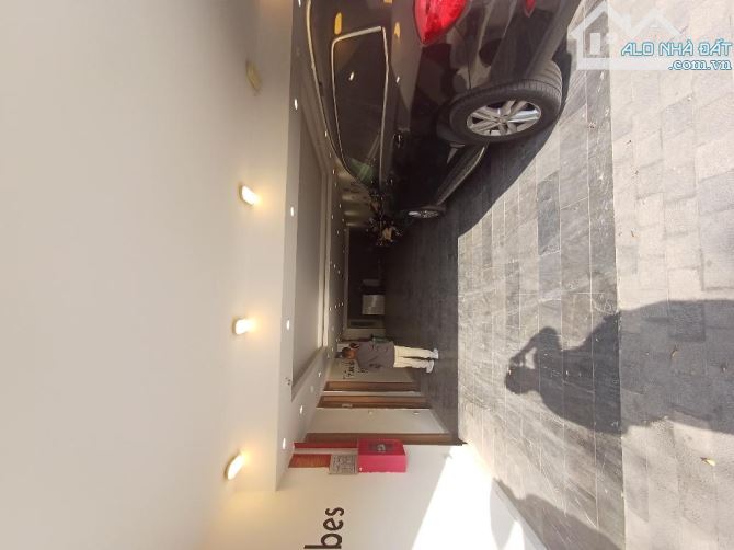 SIÊU PHẨM MẶT PHỐ XUÂN DIỆU - 160M2 – VIEW HỒ TÂY – 7 TẦNG XÂY MỚI 2020 – THANG MÁY ĐỨC