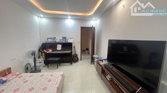 PHỐ LỤA VẠN PHÚC - NHÀ ĐẸP MỚI 5 TẦNG - 10M RA Ô TÔ - GẦN PHỐ ẨM THỰC - Ở NGAY ĐÓN TẾT 🎋 - 3