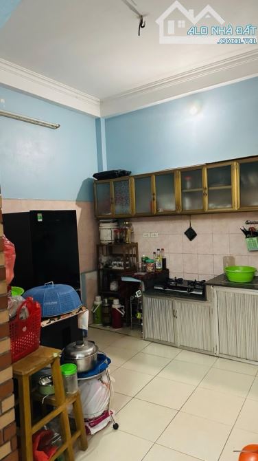 NGÕ NÔNG - GẦN PHỐ - NHÀ DÂN XÂY - NGÕ THÔNG - TT ĐỐNG ĐA - 50M 3 TẦNG - 10.5 TỶ