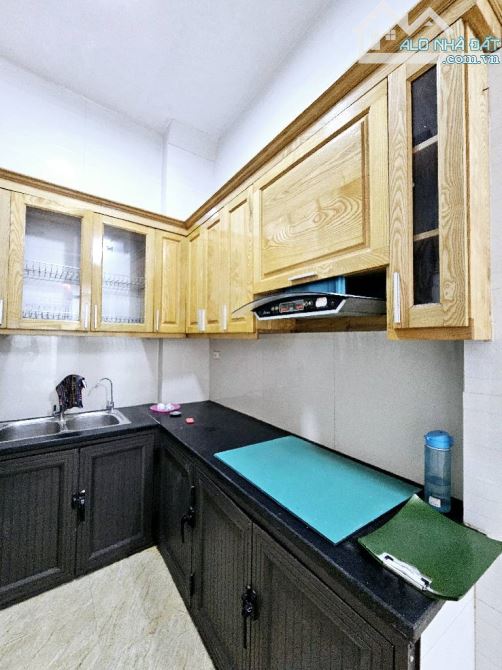 NHÀ ĐẸP - Ở NGAY – 7.38 TỶ – ĐƯỜNG HOÀNG MAI – GẦN PHỐ - THÔNG TỨ TUNG