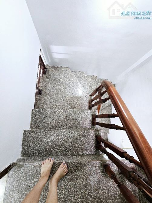 NHÀ ĐẸP - Ở NGAY – 7.38 TỶ – ĐƯỜNG HOÀNG MAI – GẦN PHỐ - THÔNG TỨ TUNG