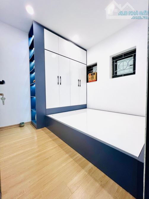 BÁN TẬP THỂ QUÂN ĐỘI TẦNG 2 – NGÕ 120 HOÀNG QUỐC VIỆT, CẦU GIẤY. 70M2 – 2PN. 4,25 TỶ