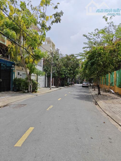 Nhà mặt tiền 40 Đường 73, KDC Tân Quy Đông, DT 6x28.5m - 3 Lầu - 27,5 tỷ ,SHR - 2