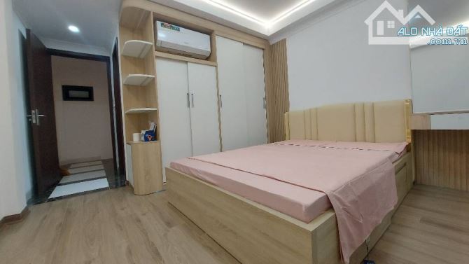 8,6 tỷ. KHƯƠNG ĐÌNH - THANH XUÂN -NHÀ MỚI TINH - 6 TẦNG 4 NGỦ ĐỦ CÔNG NĂNG - FULL NỘI THẤT