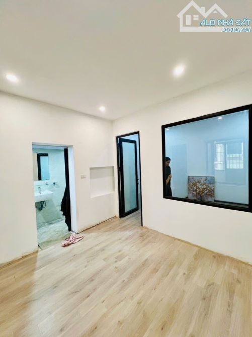 BÁN TẬP THỂ TẦNG 3 VIỆN THIẾT KẾ,THỌ LÃO, LÒ ĐÚC, HAI BÀ TRƯNG. 70M2 – 2PN. 4,18 TỶ