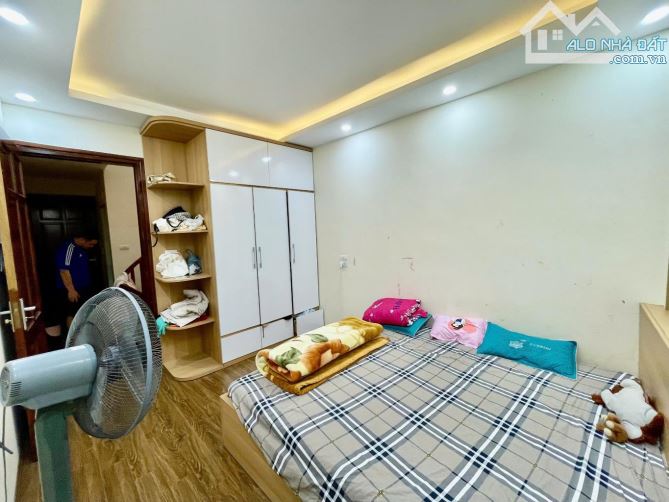 NHÀ RẤT ĐẸP– GẦN OTO- FULL NỘI THẤT – Ở NGAY - CÁCH BẾN XE NƯỚC NGẦM 200M