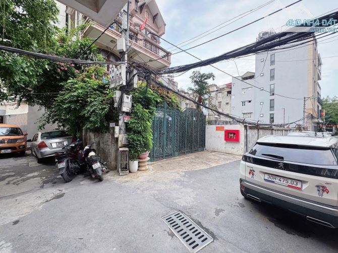 BÁN TẬP THỂ MỚI ĐẸP – Ô TÔ VÀO CỔNG – PHƯƠNG MAI, ĐỐNG ĐA. 65M2 – 3PN. 3,89 TỶ