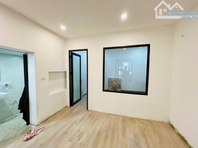 BÁN TẬP THỂ TẦNG 3 VIỆN THIẾT KẾ,THỌ LÃO, LÒ ĐÚC, HAI BÀ TRƯNG. 70M2 – 2PN. 4,18 TỶ