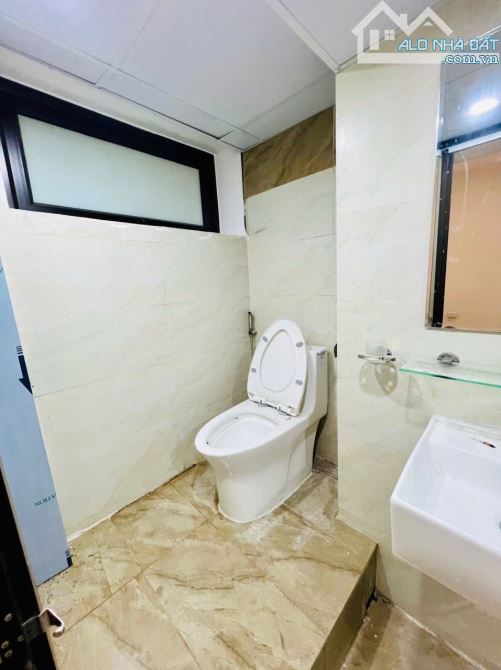 BÁN TẬP THỂ TẦNG 3 VIỆN THIẾT KẾ,THỌ LÃO, LÒ ĐÚC, HAI BÀ TRƯNG. 70M2 – 2PN. 4,18 TỶ