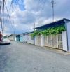 Ngộp cần bán gấp nhà Hồ Văn Tắng, Tân Phú Trung, Củ Chi, 140m2, 790 Triệu, sổ hồng riêng