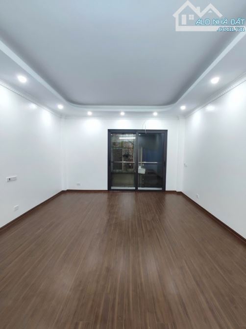 cần bán nhà phố Hồng Hà, Hoàn Kiếm 39m, 5 tầng, mặt tiền 4m, giá 6.7 tỷ. - 1