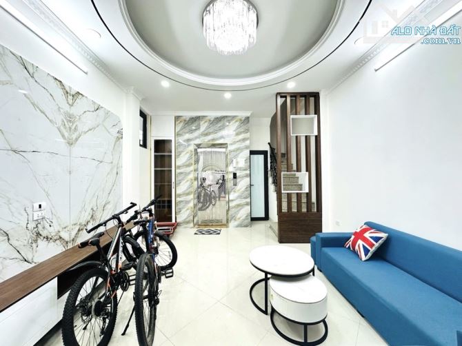 LÔ GÓC- 2 MẶT NGÕ- 6T MT5m- XÂY MỚI THANG MÁY -FULL NỘI THẤT- SỔ ĐẸP - HOÀNG HOA THÁM