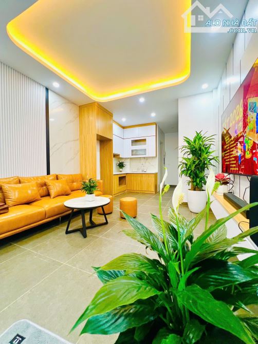 BÁN NHÀ PHẠM VĂN ĐỒNG, 33M, 6 TẦNG, GẦN HOÀNG QUỐC VIỆT KÉO DÀI, FULL NỘI THẤT, 11.5 TỶ