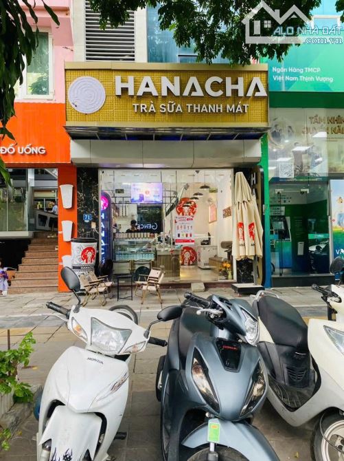 Cho thuê mặt bằng 34m², tầng 1, mặt tiền 71 Nguyễn Văn Huyên thuận lợi kinh doanh buôn bán