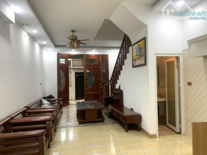 BÁN BIỆT THỰ 7 TẦNG VIEW HỒ TÂY – VŨ MIÊN – ĐẲNG CẤP SANG TRỌNG, MỘT NHÀ RA PHỐ