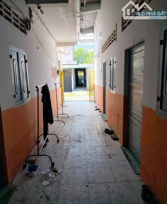 Bán Gấp dãy trọ có 2 kiot- 10 phòng ở Tân Thông Hội- Củ Chi. DT 256m2, giá 980 triệu. SHR. - 2