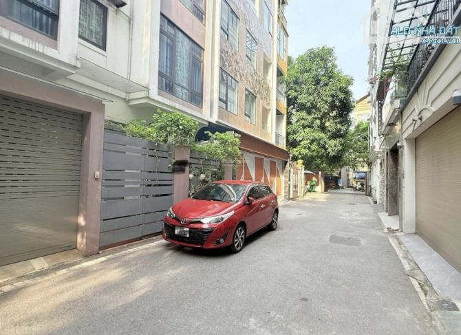 Bán nhà phân lô Thái Hà gara ô tô 7 chỗ, 2 thoáng, mặt tiền 5m, 75m2, 22.2 tỷ