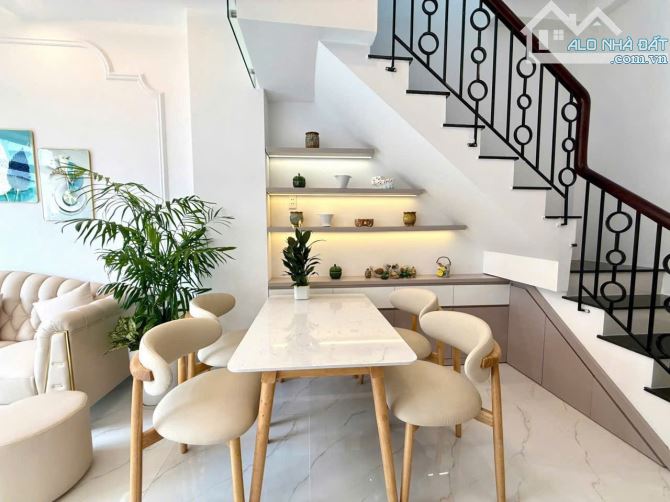 Phường 5. NHÀ MẶT TIỀN RẠCH BẠCH NHA, Trần Hưng Đạo vào chỉ 100 mét. - 3