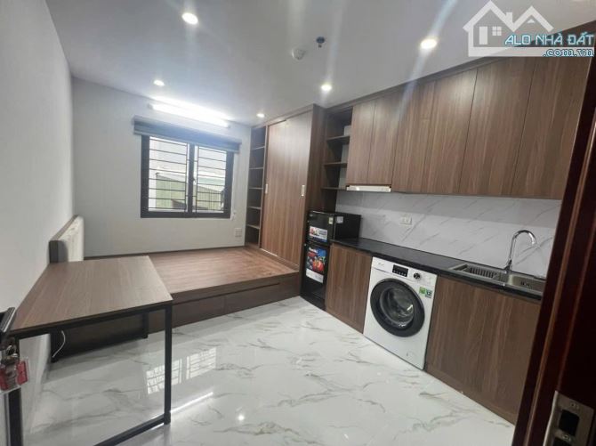 CHÍNH KINH – TOÀ CCMN 8 TẦNG – 75M² – MẶT TIỀN 6.5M – LÔ GÓC 2 THOÁNG – D THU 135TR-26 TỶ