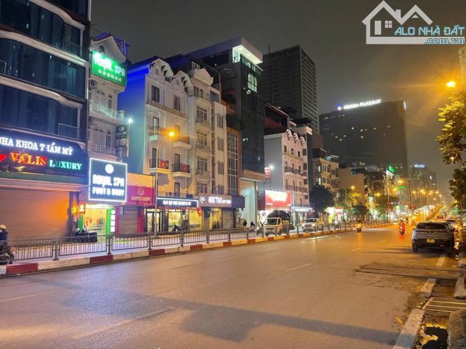 Tôi cần bán Căn hộ toà CT3 Vimeco Nguyễn Chánh 151m2 tầng 20 lô góc tuyệt đẹp