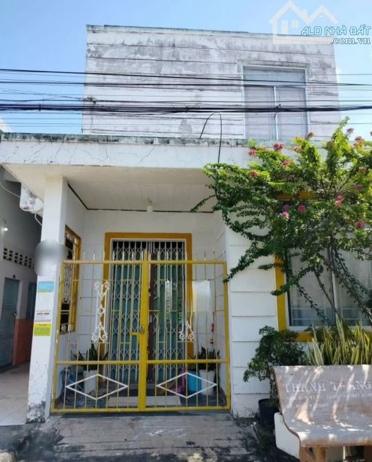 Bán Gấp dãy trọ có 2 kiot- 10 phòng ở Tân Thông Hội- Củ Chi. DT 256m2, giá 980 triệu. SHR. - 4