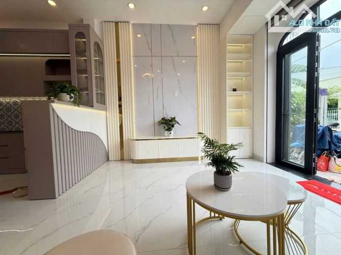 Phường 5. NHÀ MẶT TIỀN RẠCH BẠCH NHA, Trần Hưng Đạo vào chỉ 100 mét. - 4